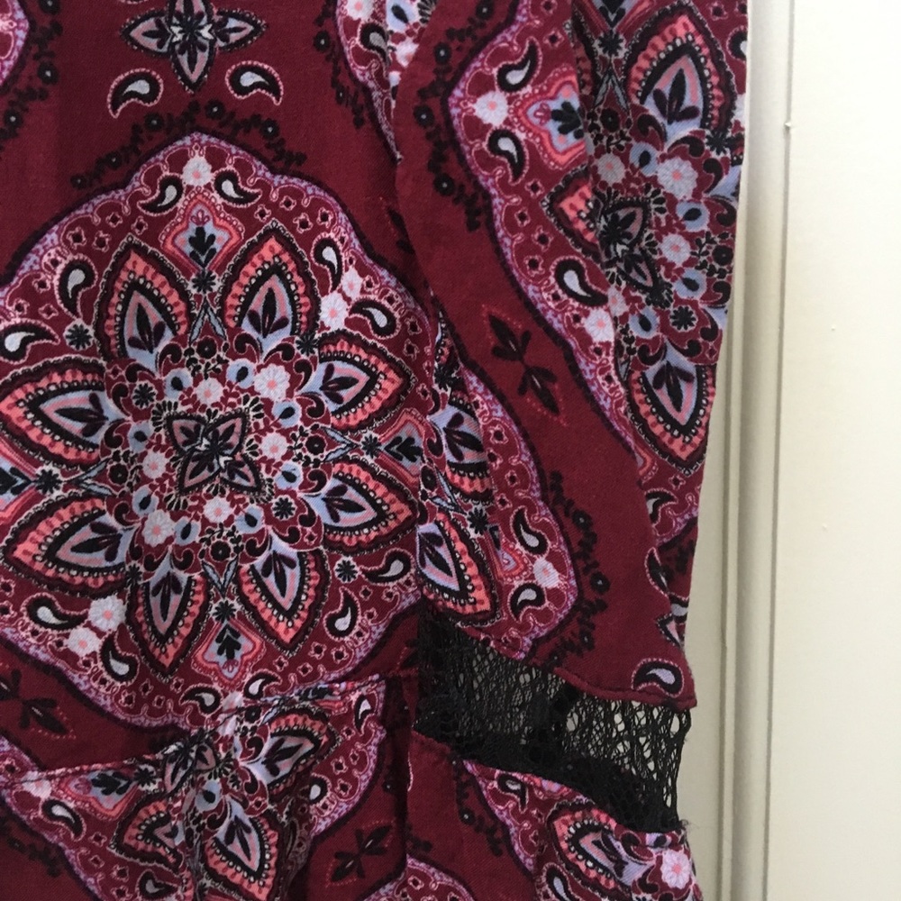 PRINTED OPEN BACK ROMPER - Picture 3 of 4